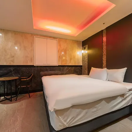 Dongdaemun Signature Tourist Hotel